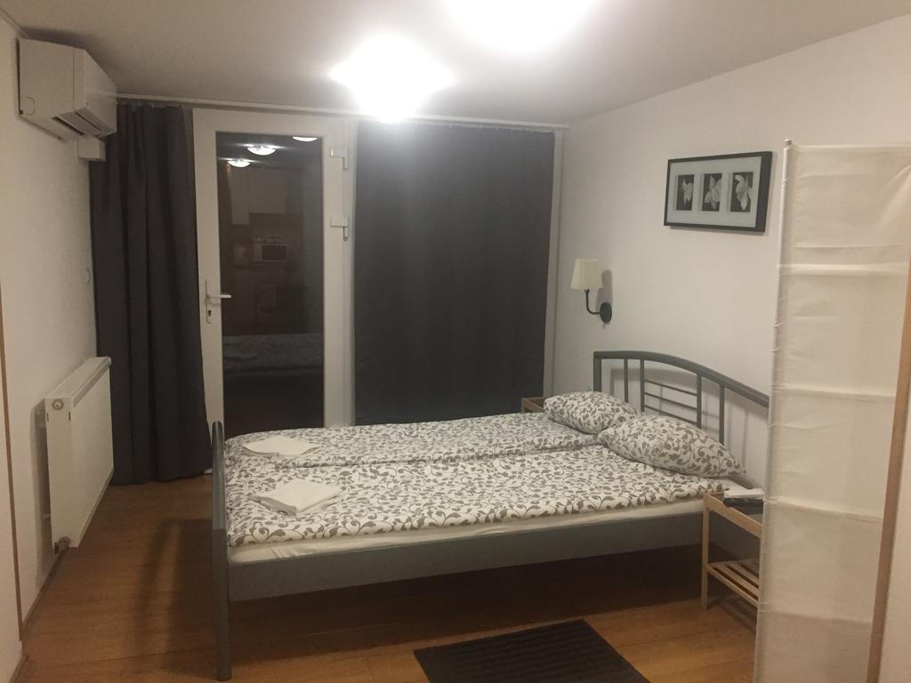 Apartman Vorosmarty Lejlighed Budapest Eksteriør billede